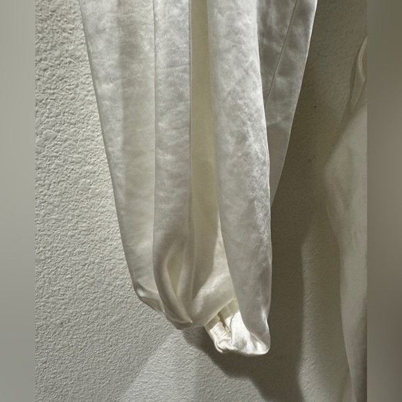 NWT Showpo. Archie Midi Cut Out One Shoulder Long Balloon Sleeve White Dress 6 - Picture 6 of 16